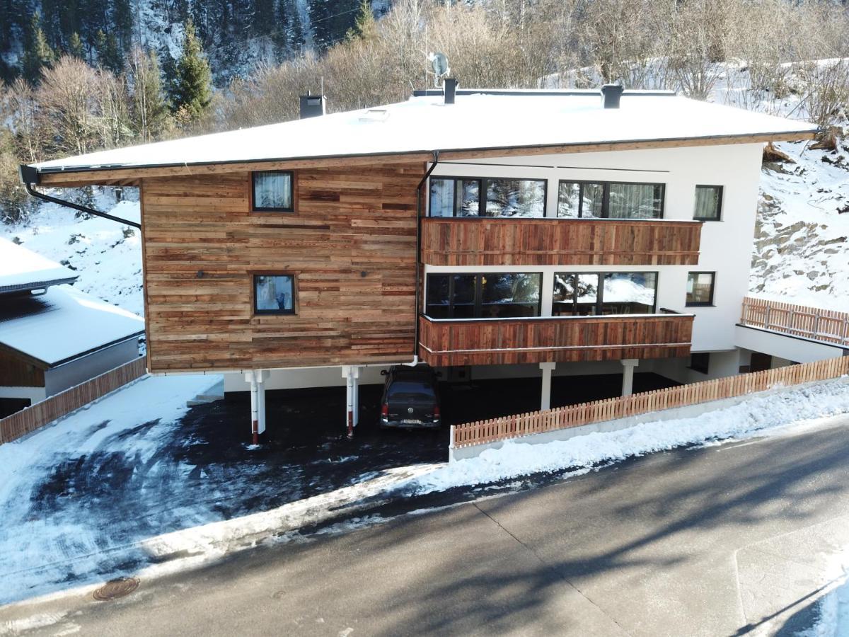 Almhittn - Luxus Appartements Finkenberg Exterior foto